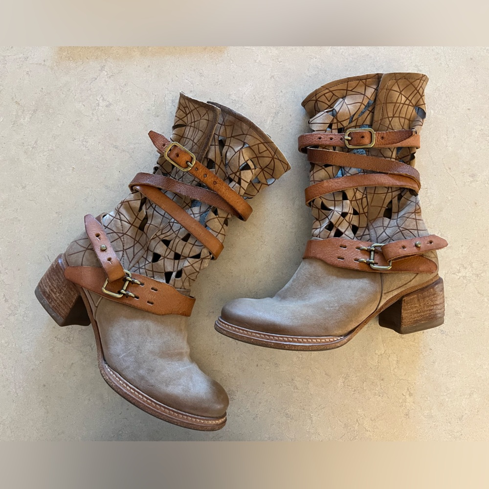 A.S. 98 Italian Leather Women's Cromwell Tan Cutout Boots